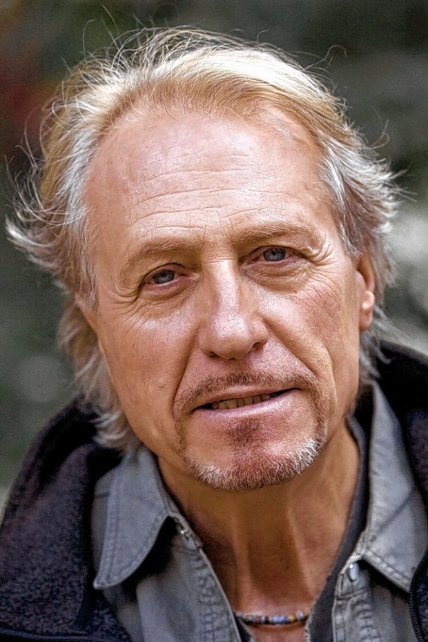 Reiner Schöne as Clyde / Lieutenant in Return of Sabata