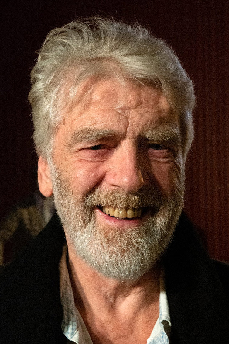 Søren Steen as John Harker in Draculas ring
