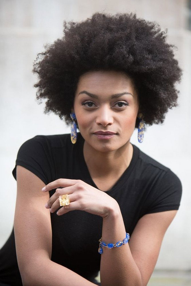 Philypa Phoenix as Wendy Bellamy in The Mystery of Henri Pick