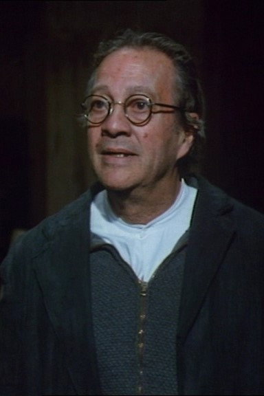 José Vivó as Marqués de la Moncada in La venganza de Don Mendo