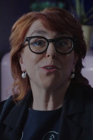 Saskia Debaere as Ingrid Morre in Droge voeding kassa 4