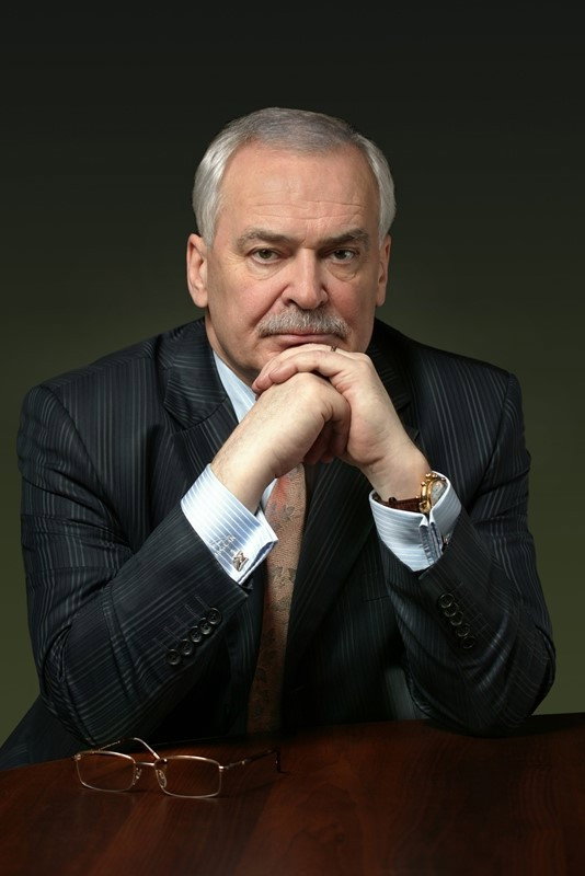 Николай Буров as почтмейстер in The Inspector General