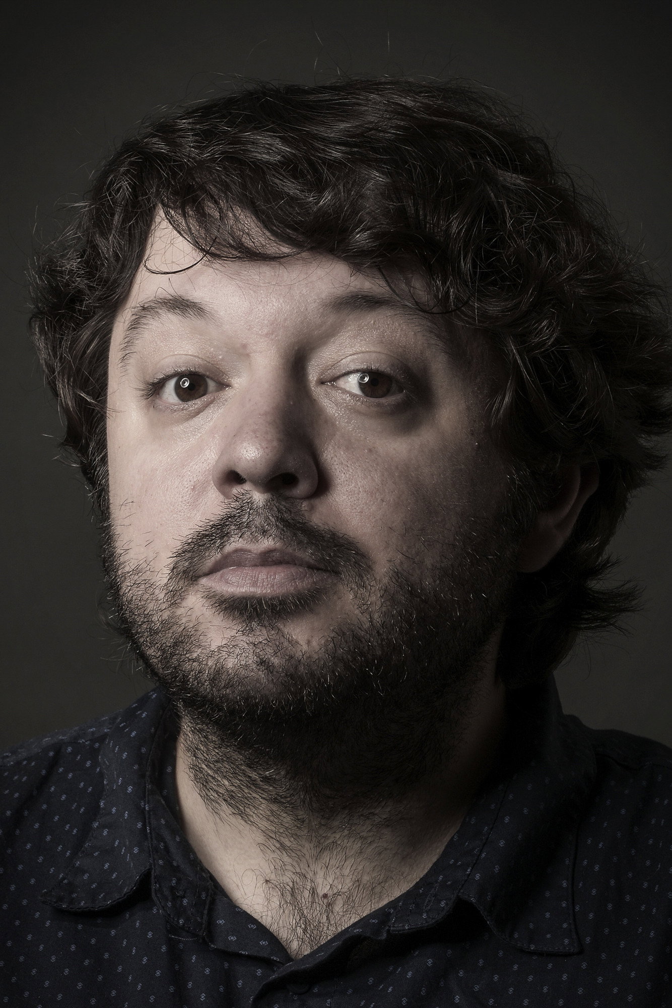 Jorge Vaz Gomes as Ary dos Santos in 3 Women
