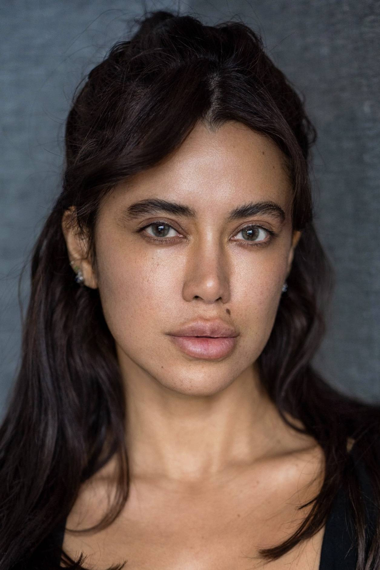 Lorena Sarria as Lorena in Bunker