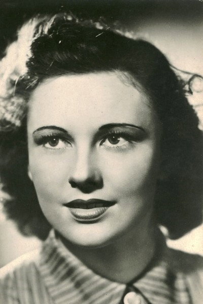 Juliette Faber as Berthe in Picpus