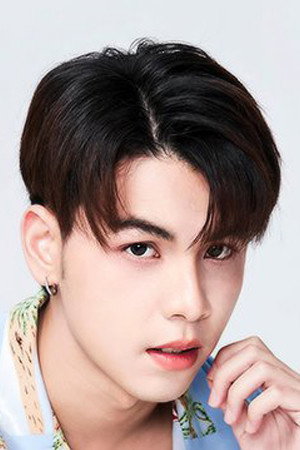 Prame Thana Sangiumkokgroad as Phayu in Art Adore En