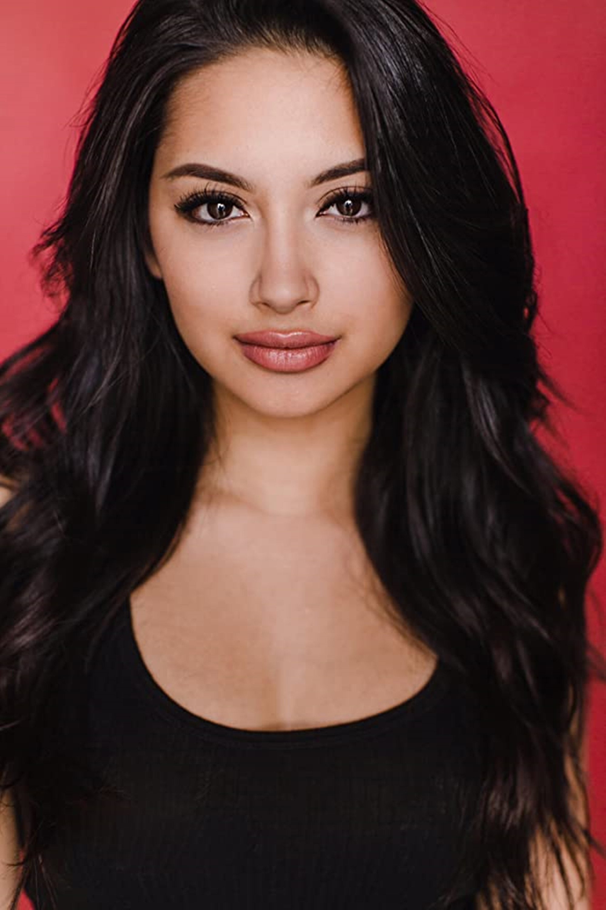 Kayla Heller as Paige in Fashionably Yours