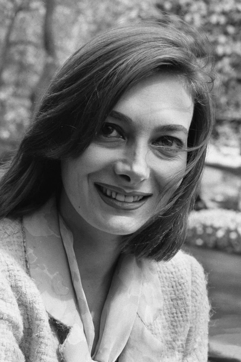 Rossella Falk as Deodata Macri in South Wind