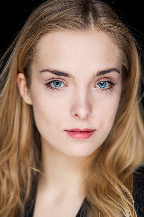 Magdalena Koleśnik as Domi in Gąska