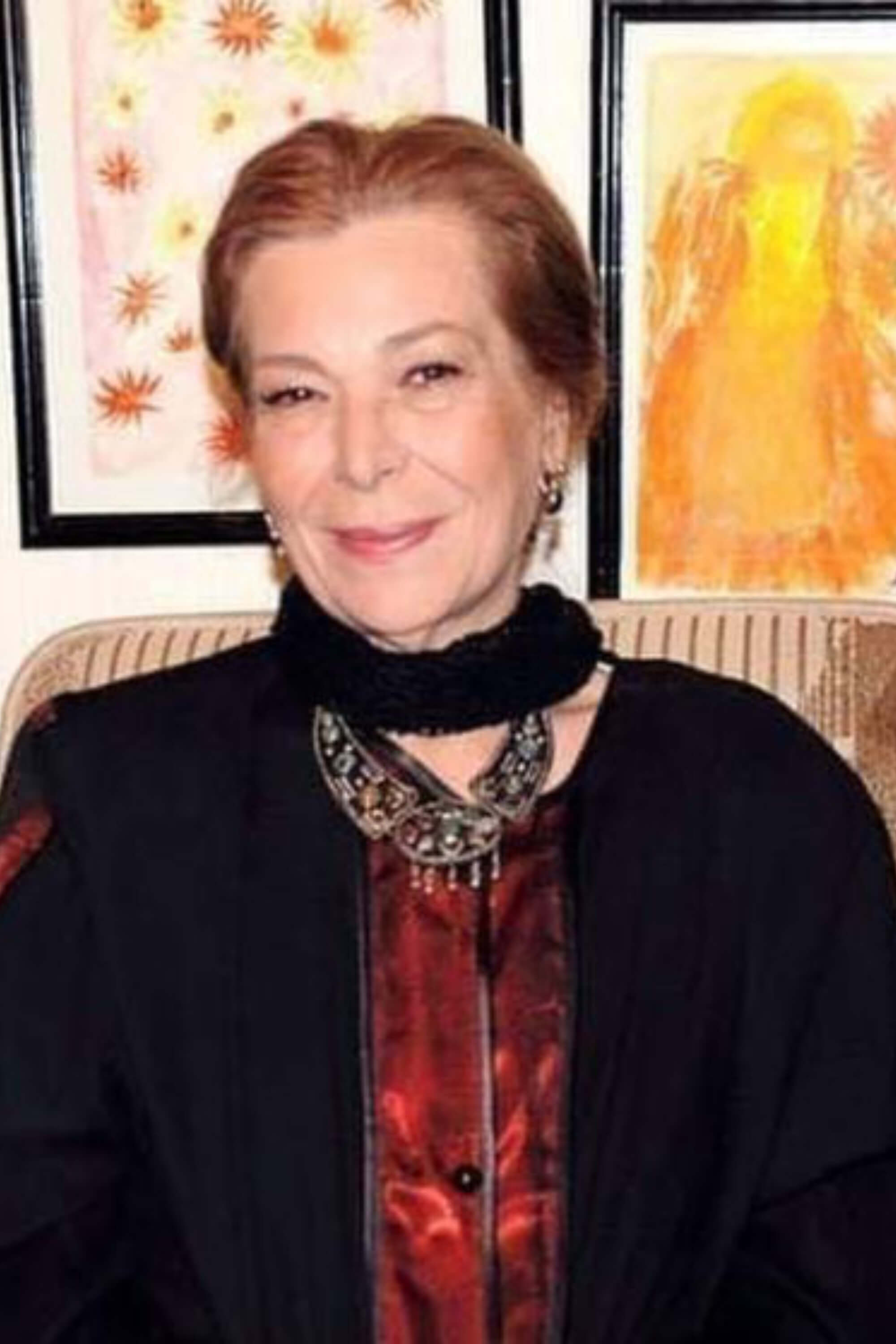 Nabila El Naboulsy as أم رؤوف in Congratulations