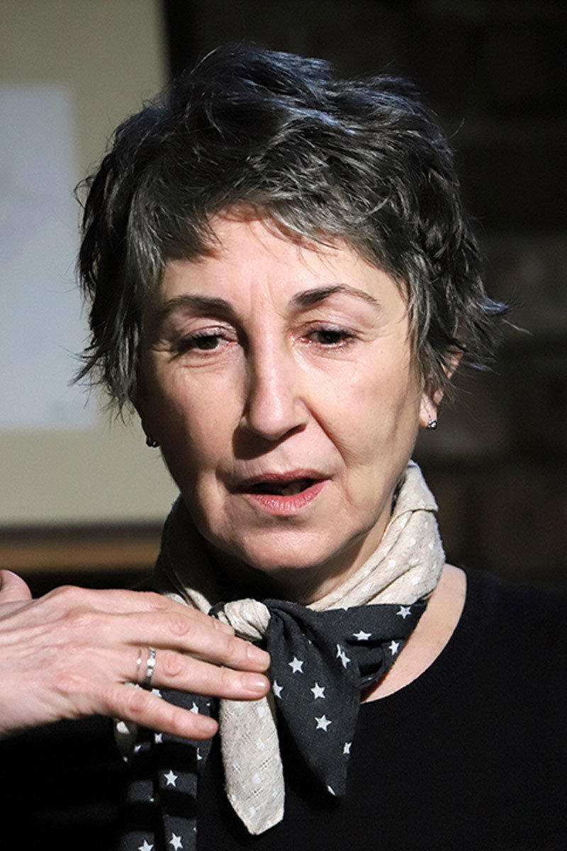 Simona Măicănescu as Perséphone in Dante 01