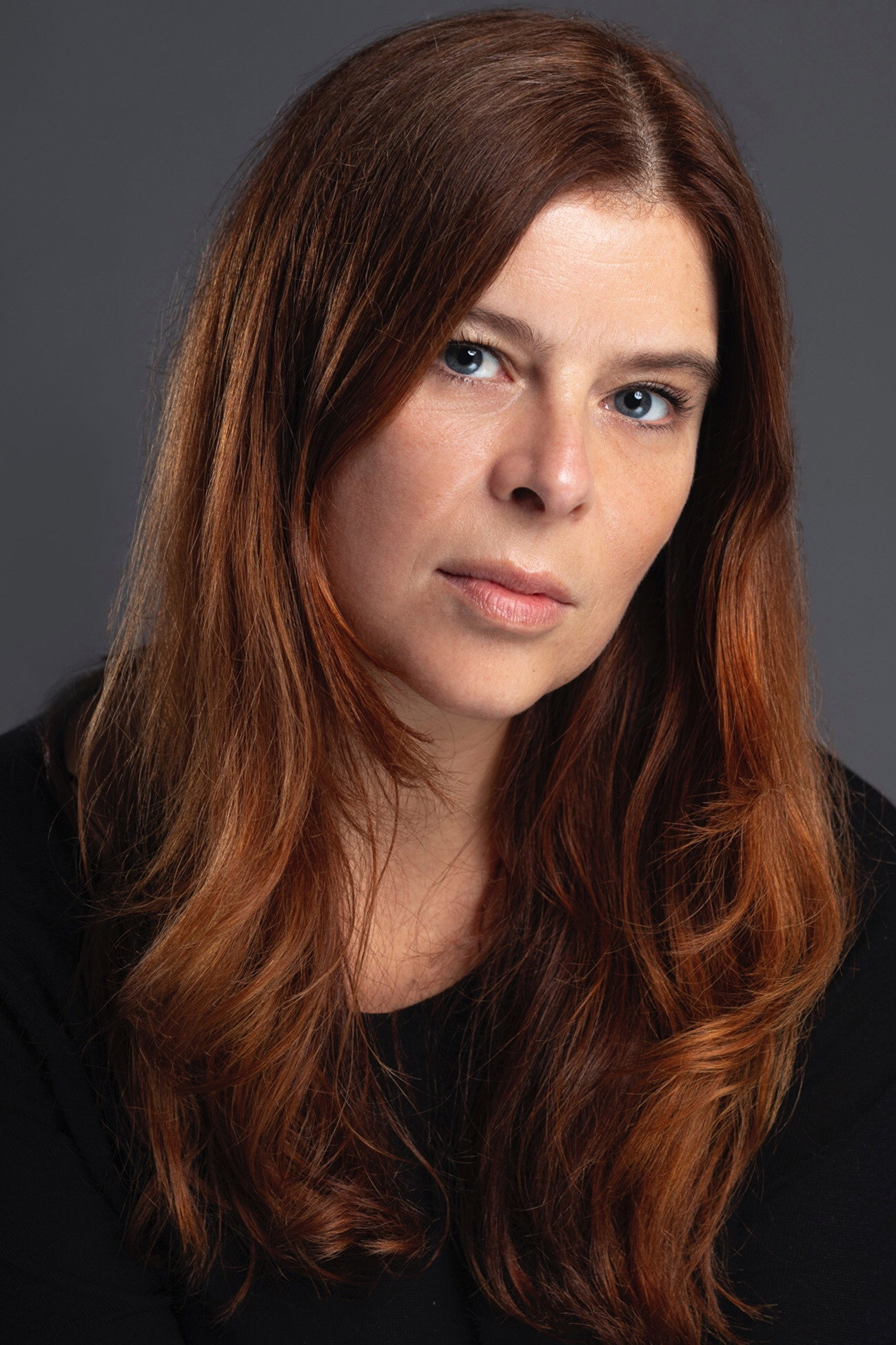 Inês Vaz as Rosário Moreno in Resistirei