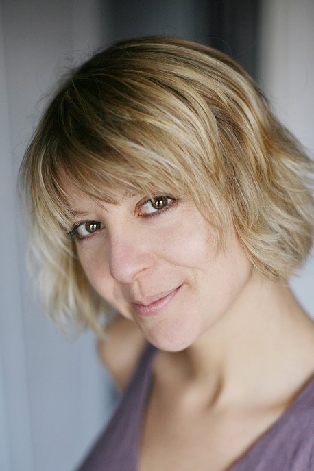 Aurore Pourteyron as Jennifer in Hero Corp
