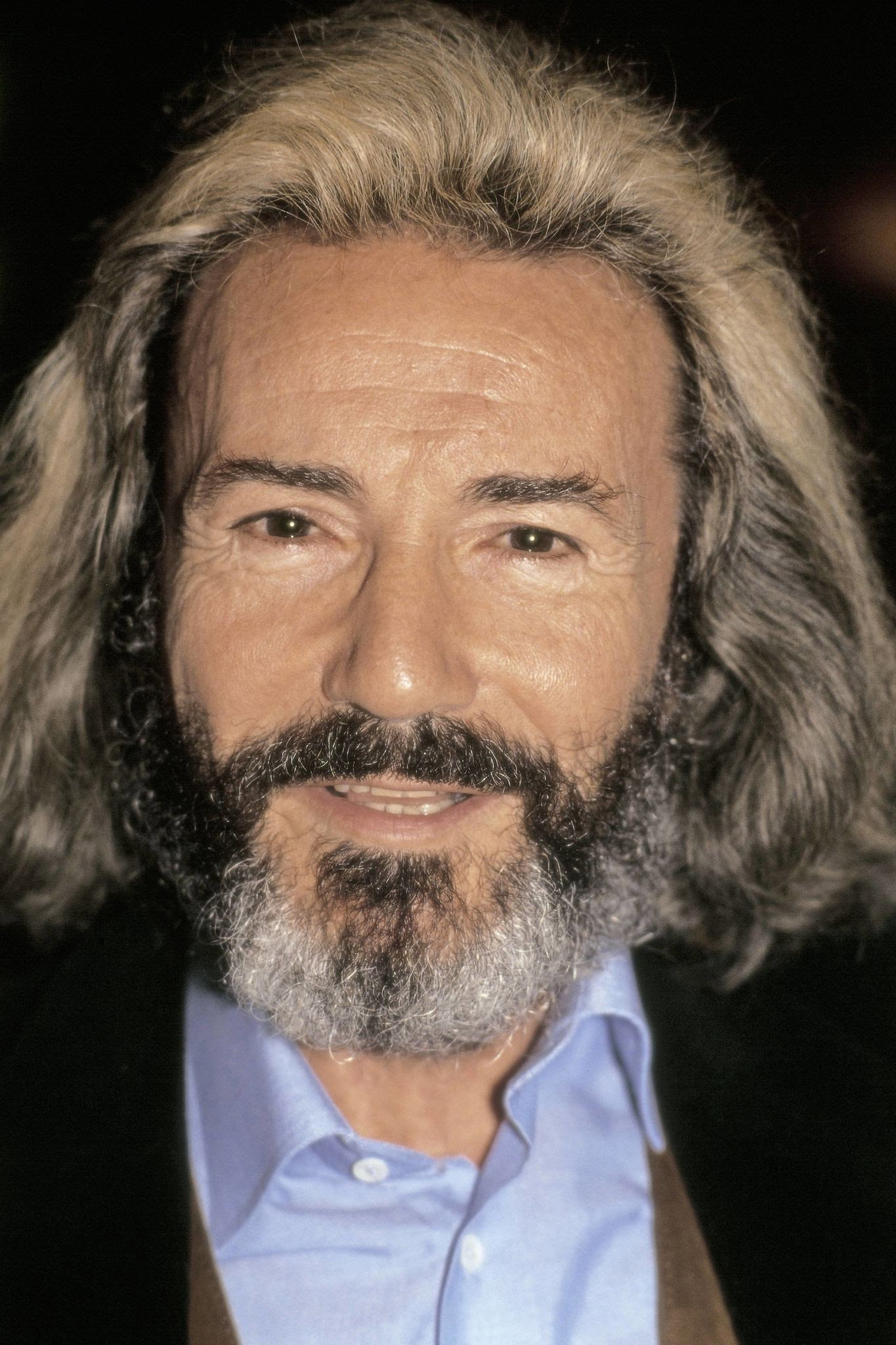 José Luis Pellicena as Karl in Cariño mío