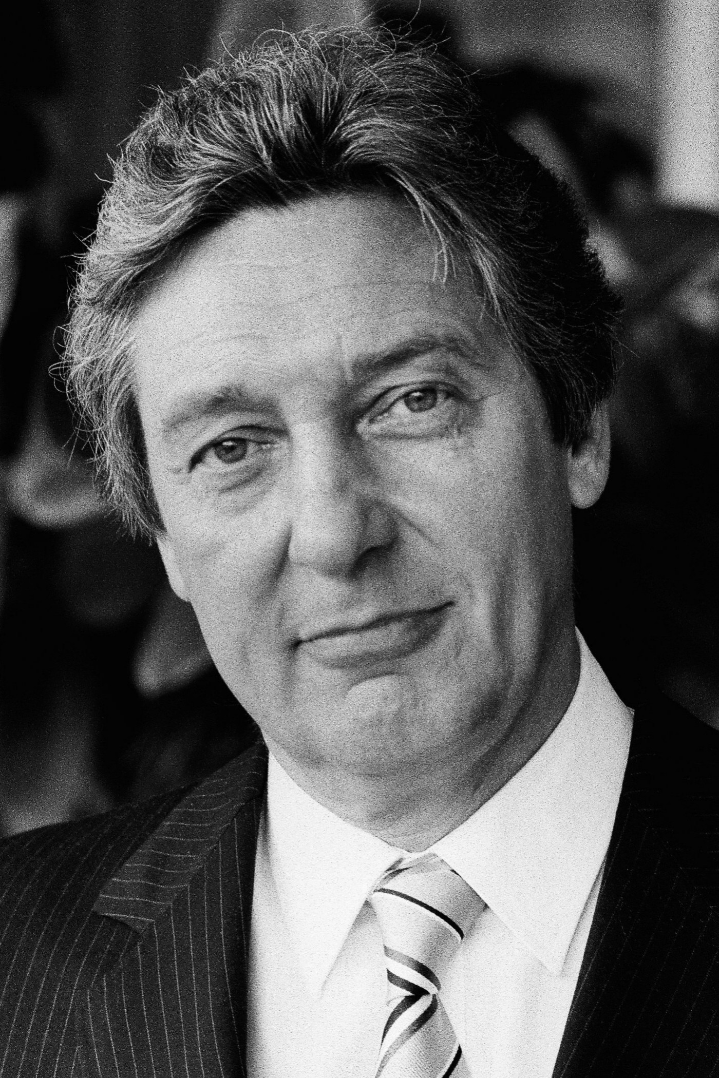Jean-Claude Massoulier as Le flic in Salut la puce