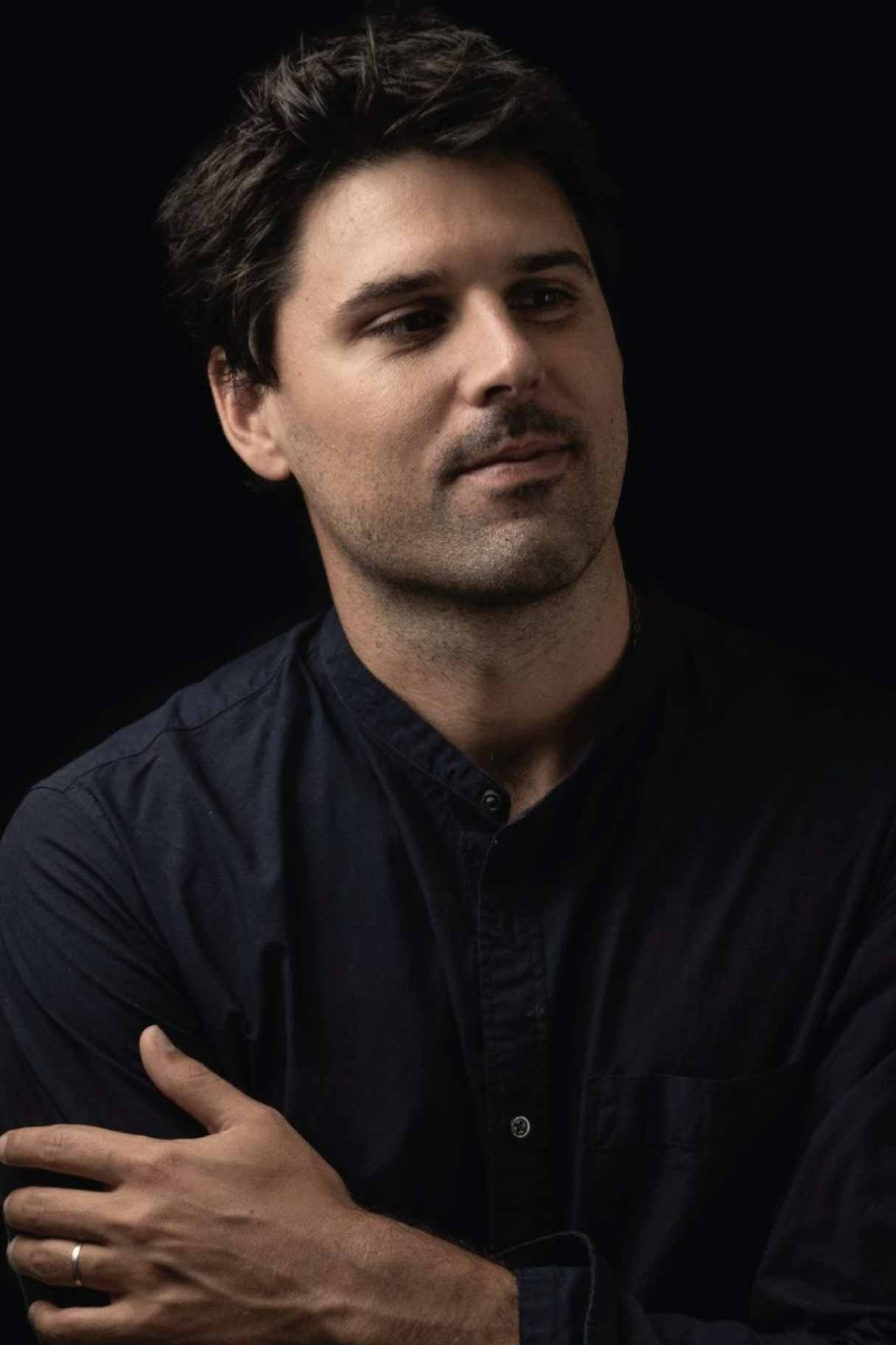Horacio Reyes Paéz as Guitarist in Dance For The Apocalypse