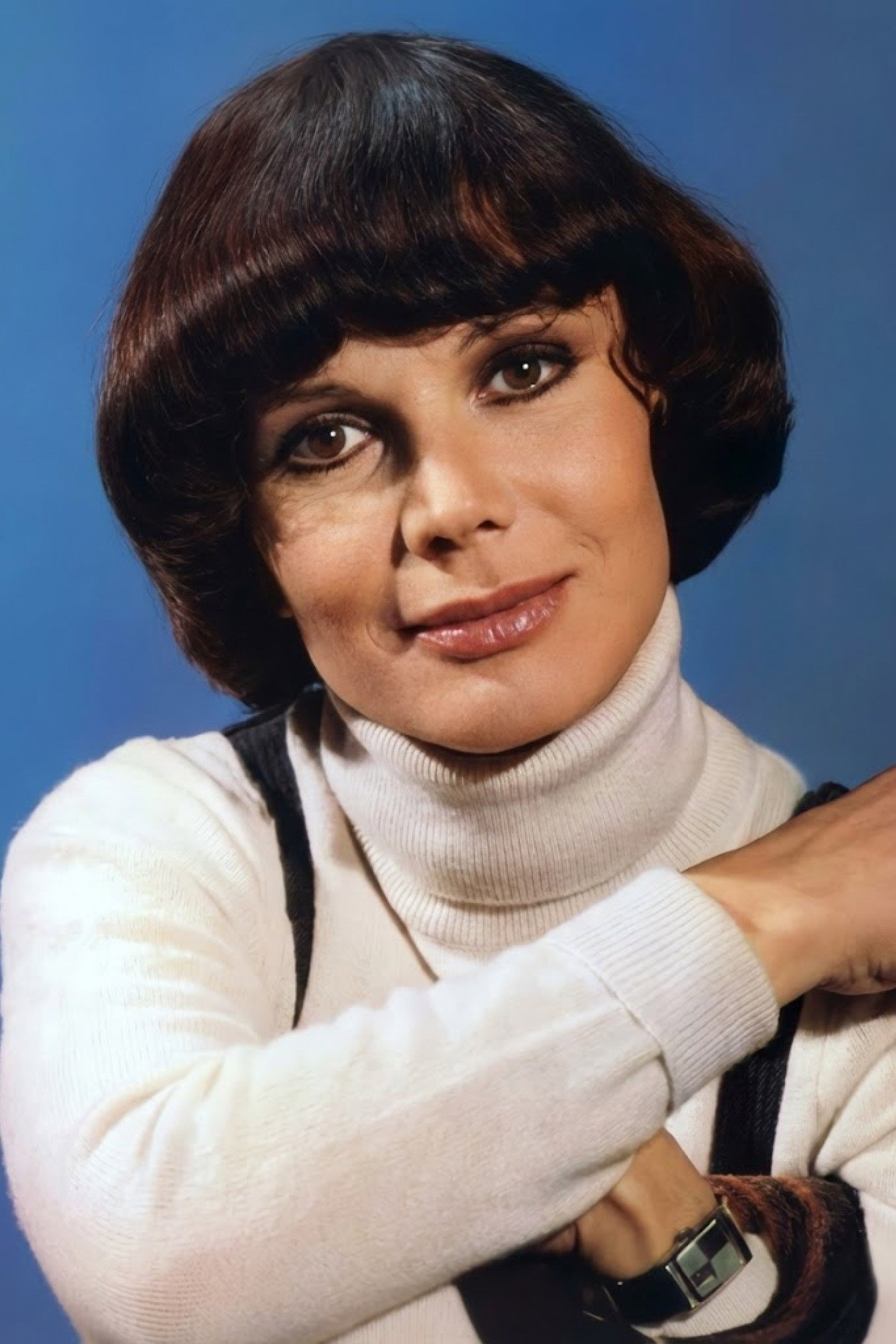Miriam Mehler as Lina in Tilim