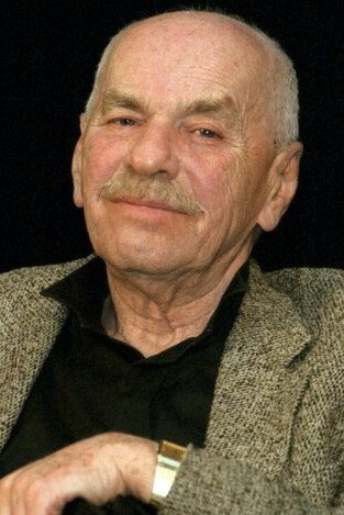 Andrzej Konic as Georg ("Hotel Excelsior") in More Than Life At Stake Part Two