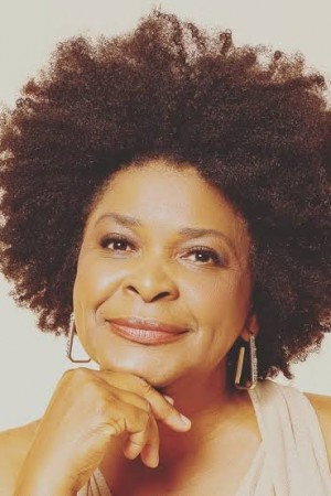 Ana Miranda as Dona Irene in Let's Make a Toast