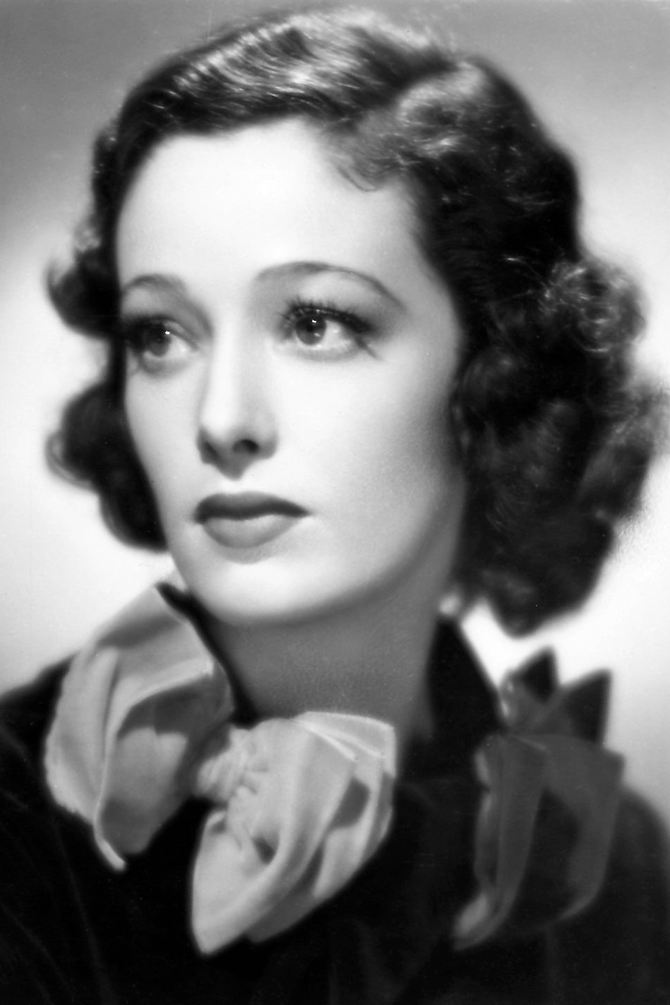 Polly Ann Young as Patricia Huntley in The Border Patrolman