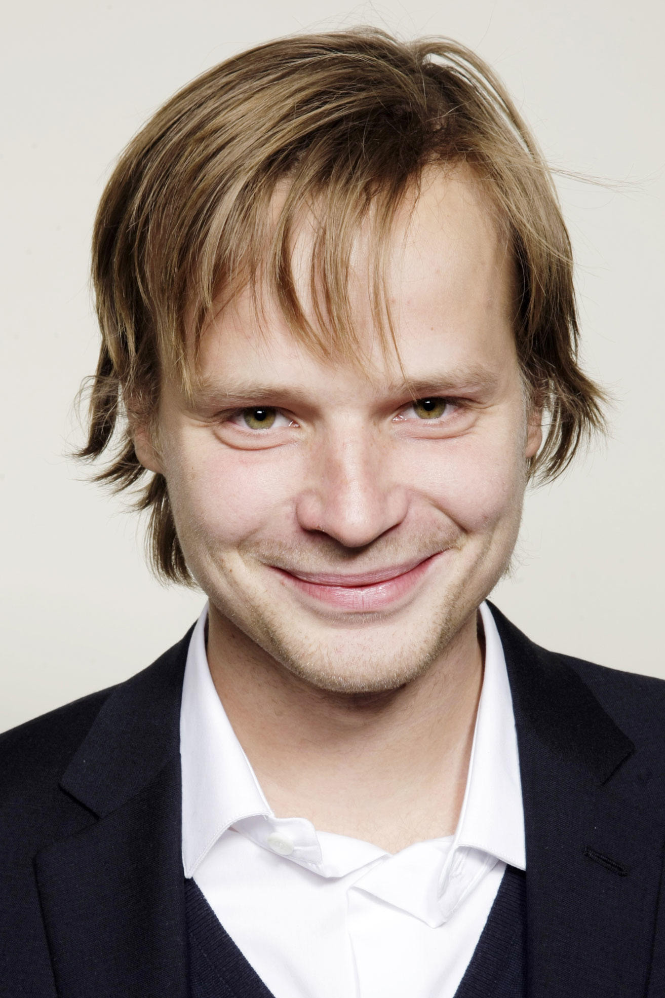 Kryštof Hádek as Otakar Krása in Surrogates