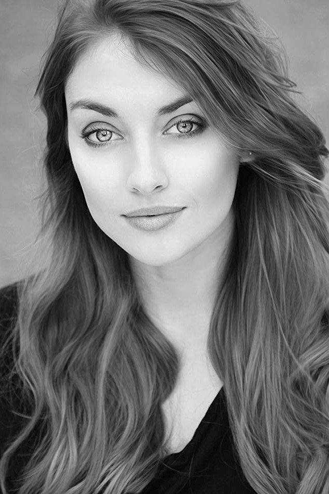 Hannah Louise Howell as Pippa in The Young Cannibals