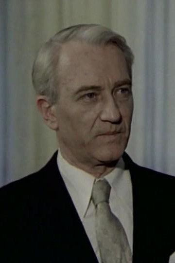 Mircea Anghelescu as Krauss in Stejar, extremă urgență
