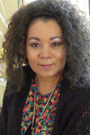 Yardly Kavanagh as Office Clerk #1 in Allure