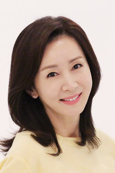 전인화 as Lee Soon-jung in Homemade Love Story