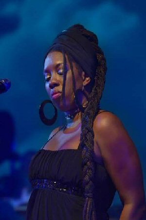Claudia Fontaine as Self - Backing Vocals in Pink Floyd: Pulse