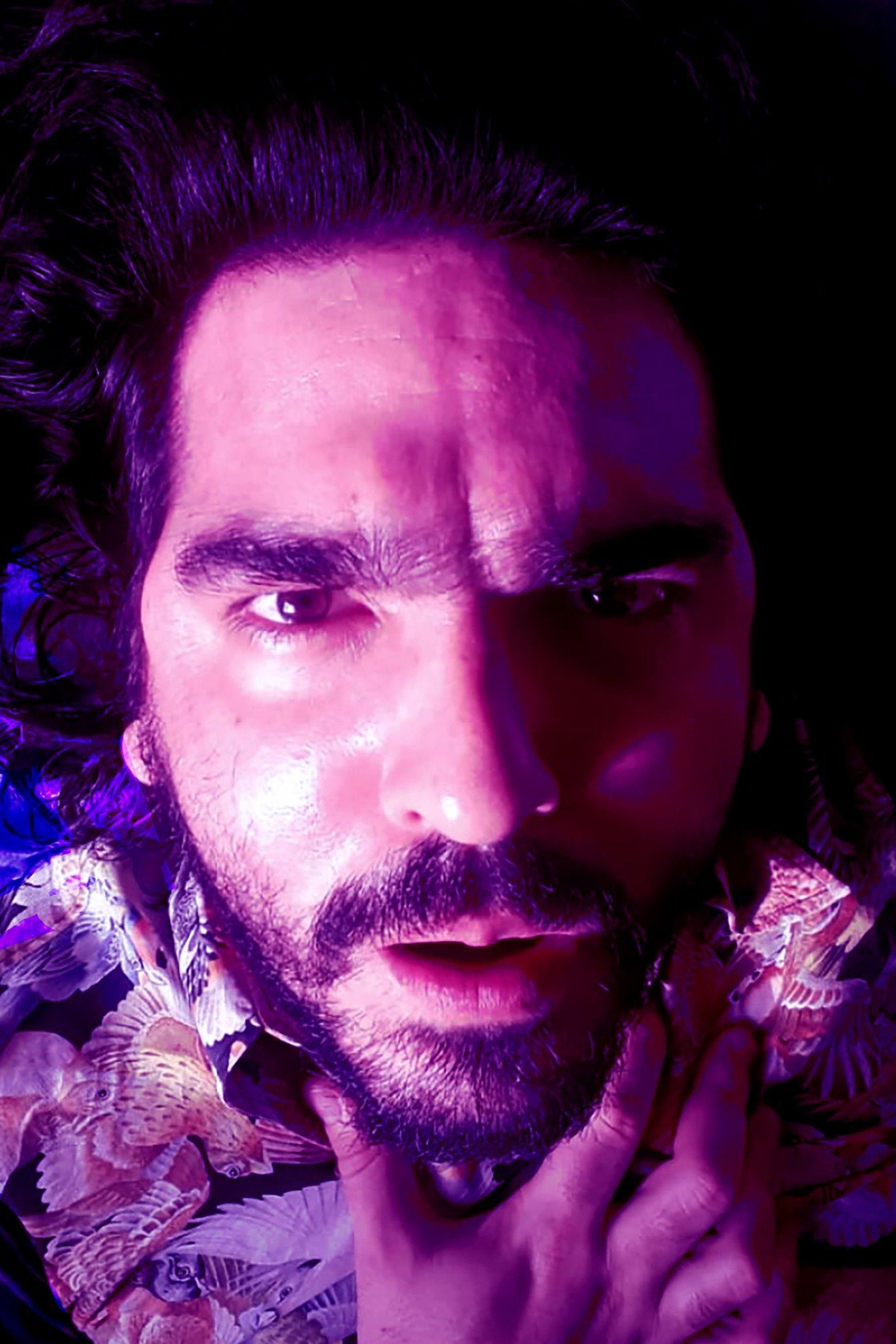 Gurcius Gewdner as Calígula in Sete Gatos Para Calígula