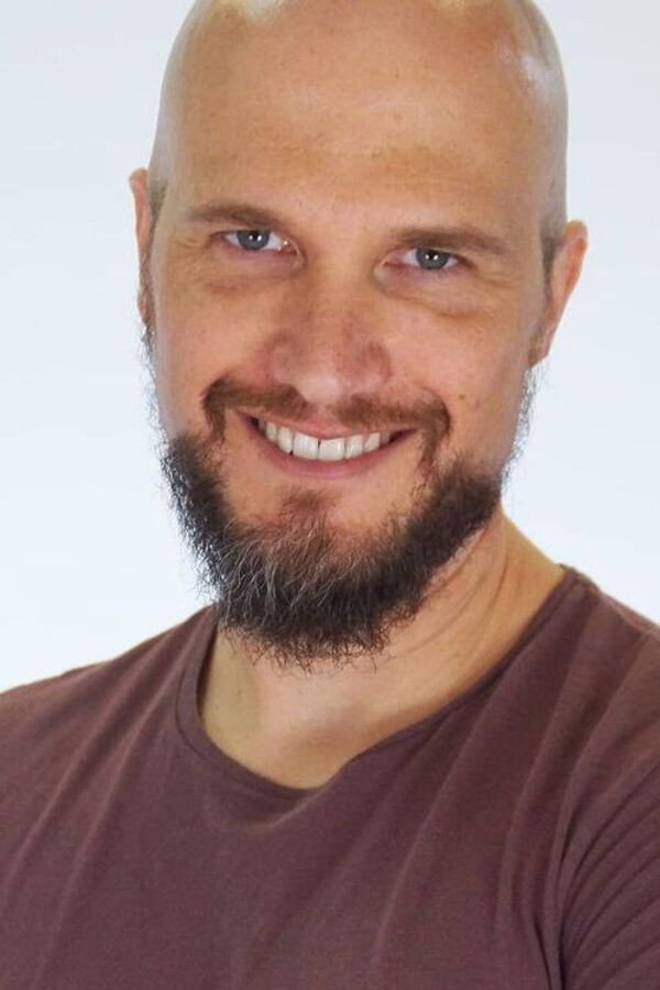 Andres Weiss as Immigration Officer in Woman Who Lives at the End of Time