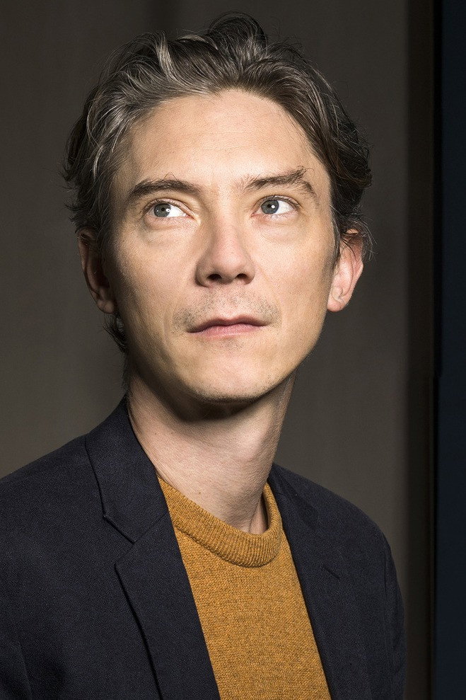 Swann Arlaud as Narrator (voice) in Romy, A Free Woman