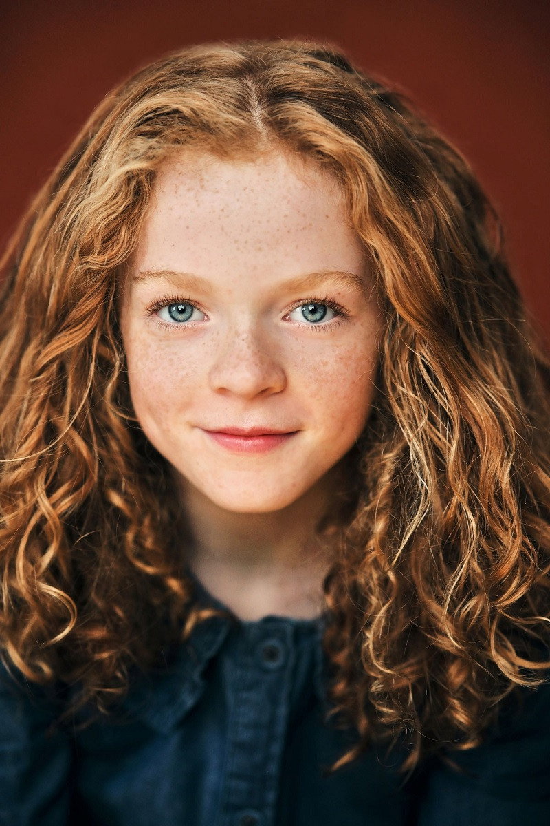 Alexa Goodall as Nina in A Gentleman in Moscow