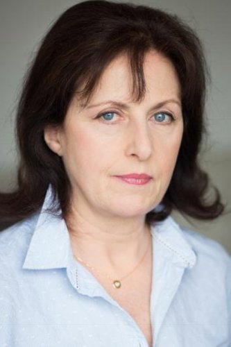 Valériane de Villeneuve as Mme Karoussos in Nicostratos the Pelican
