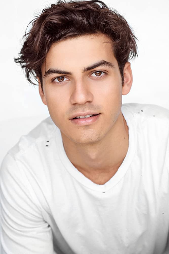 Josh Pyman as Joey in The Disposables