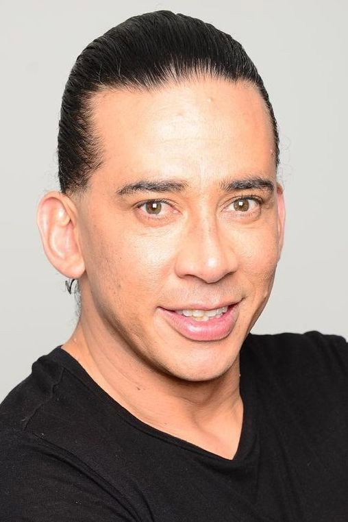 Javier Eduardo Peraza as Emiro Salinas "Bulto'e Sal" in El Man es Germán