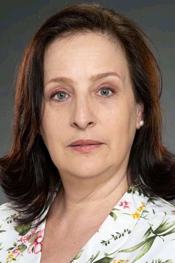 Pilar Ixquic Mata as Paty in Las Tres Sisters