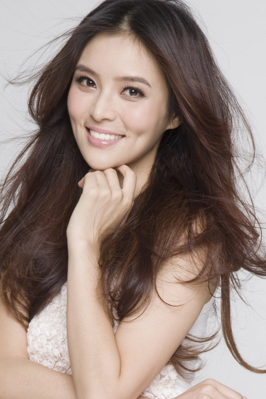 夏嫣 as Tammy Tam in S Storm