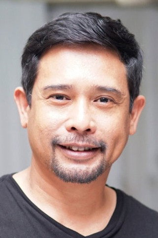 Zamarul Hisham as Ikmal in Hilang Yang Kembali
