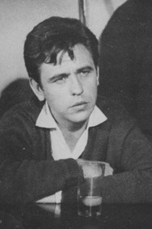 Héctor Pellegrini as Alberto in The Terrace