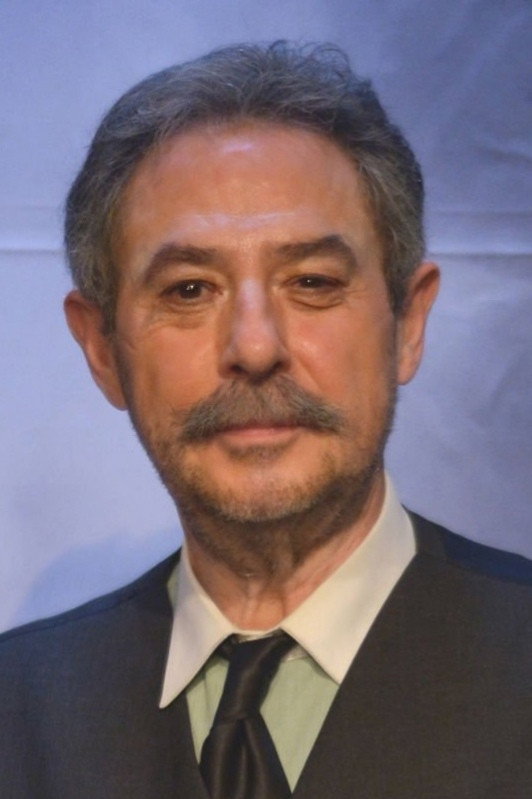 Arturo Beristáin as Gerardo Ramírez in El amor no es como lo pintan