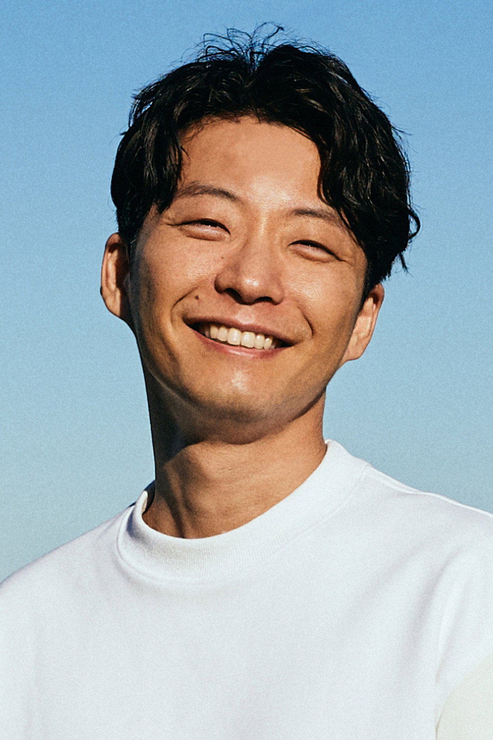 星野源 as Hideo Eguchi in Mirai koshi Meguru