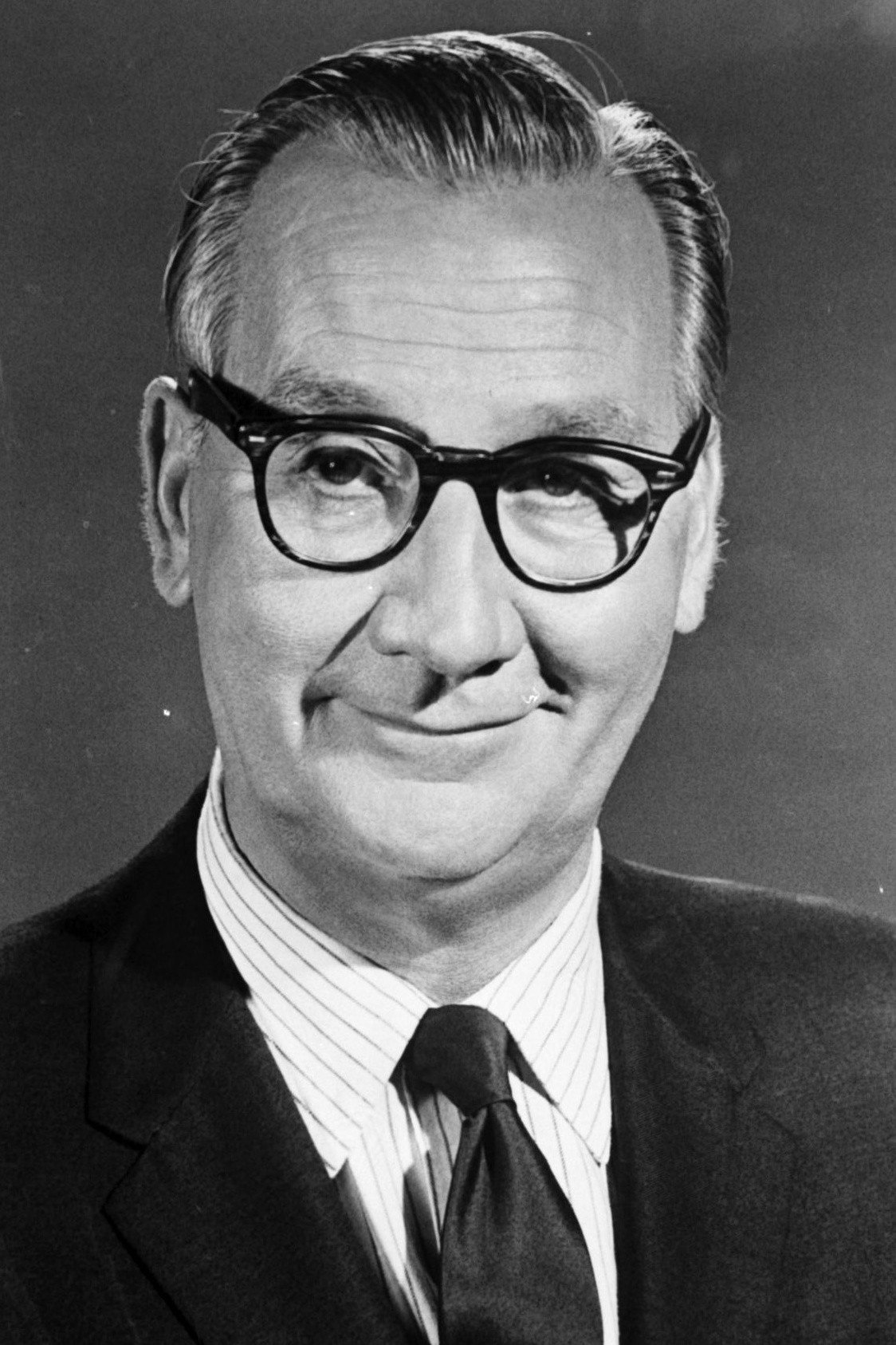 Edward Andrews as Jim Weyerhause in The Harder They Fall