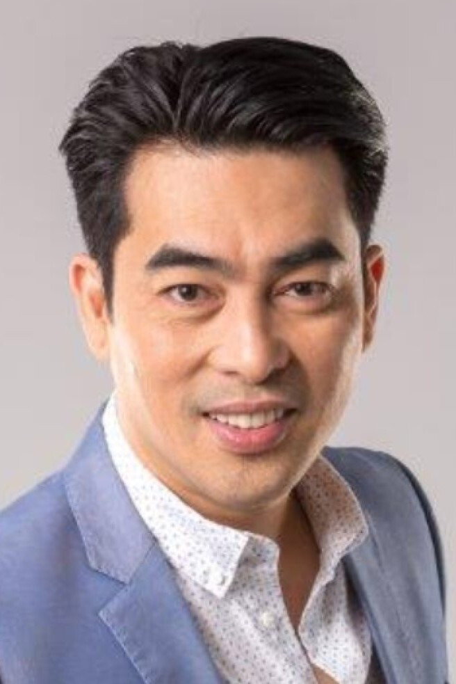 Jay Manalo as Kristof Arevalo in Bakekang