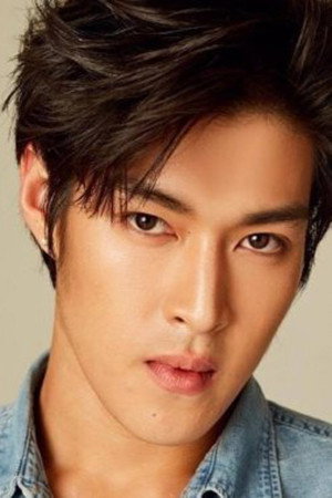 ขุนณรงค์ ประเทศรัตน์ as Din in The Red Envelope