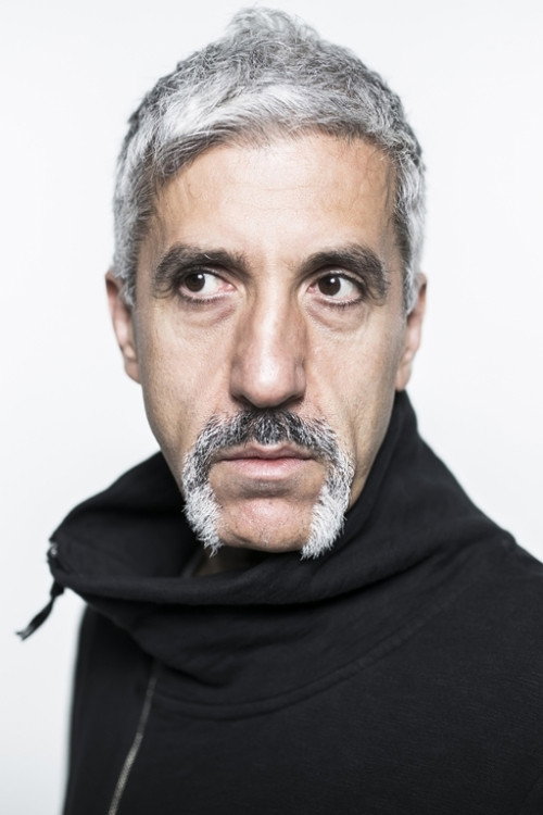 Vajdai Vilmos as Ervin in Para