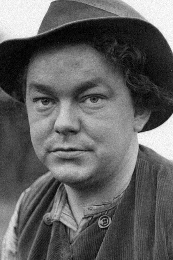 Åke Grönberg as Gustav Johansson in Young Blood