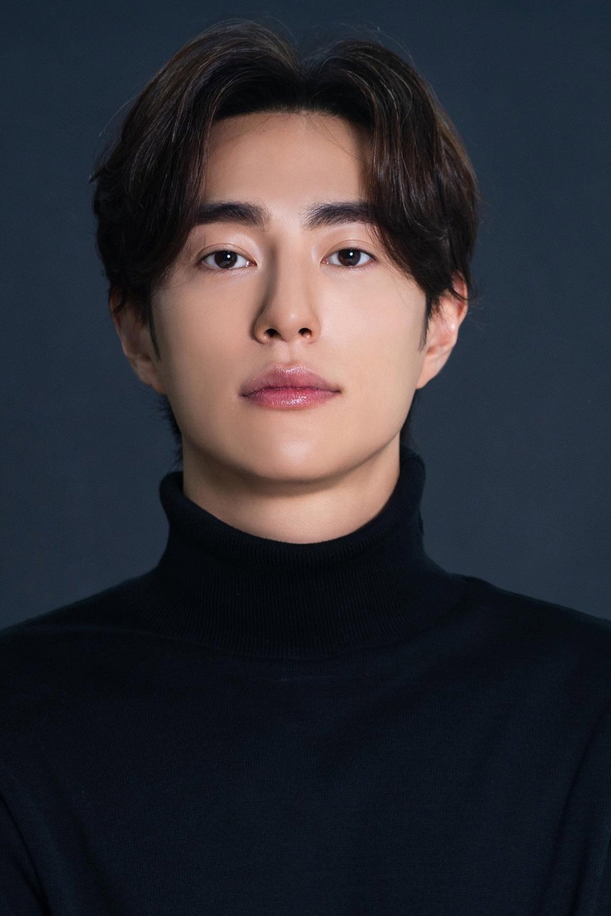 오현중 as Kim Won Hee in Doctor John