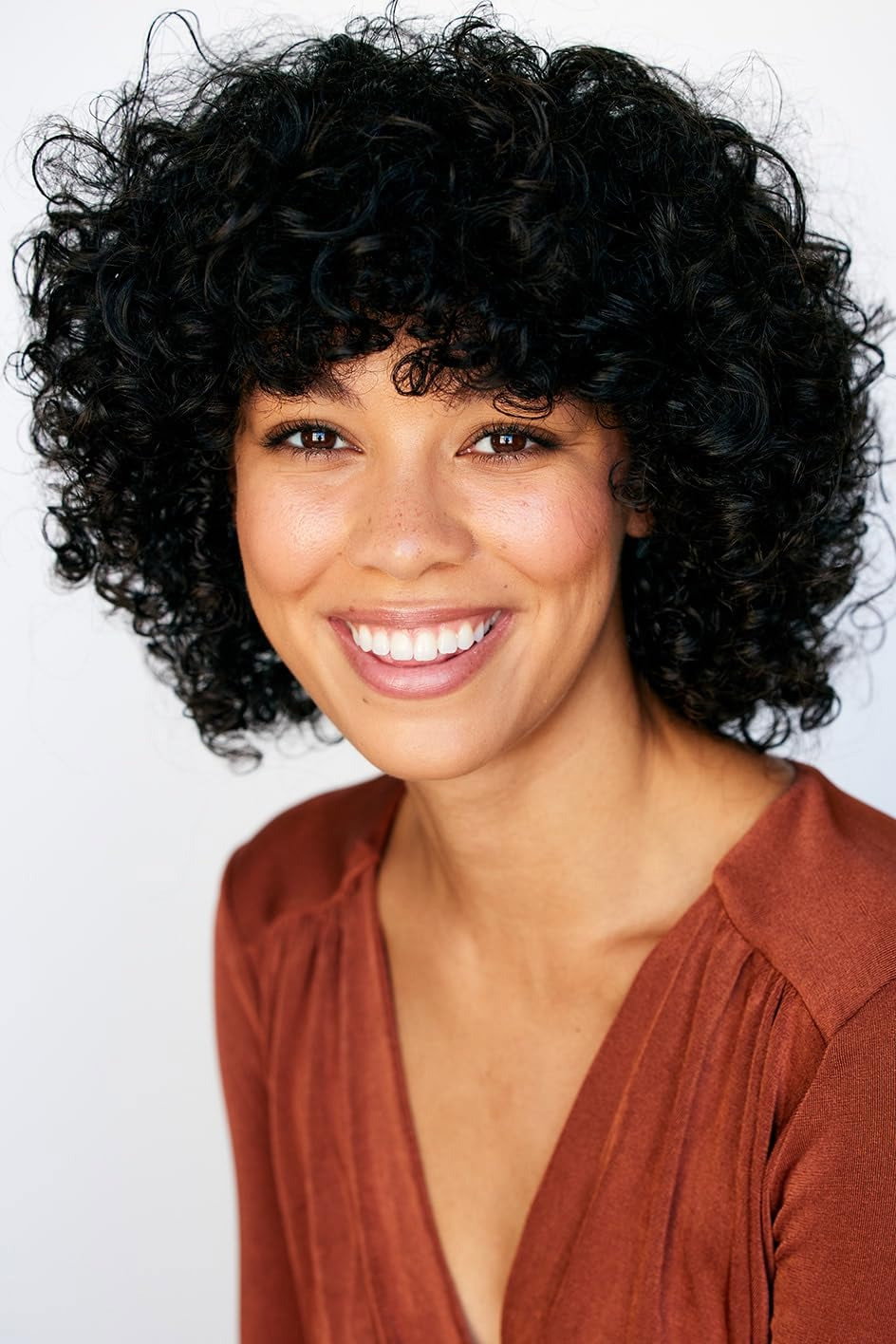 Alexis Zollicoffer as Waitress in Sympathy for the Devil